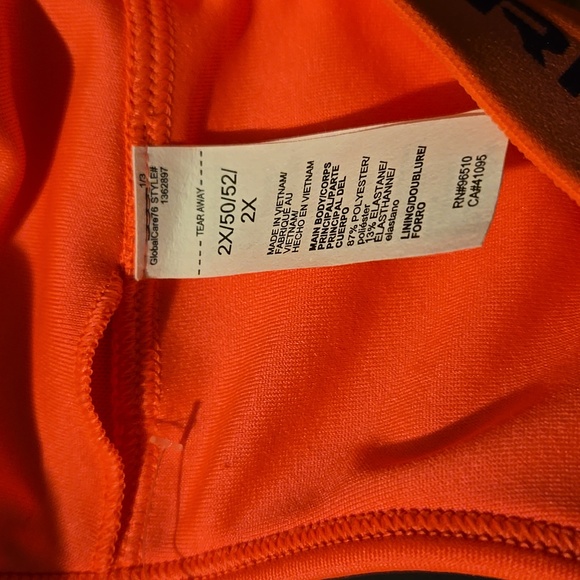 Under Armour Sports Bra In Plus Size 2XL - Picture 7 of 7